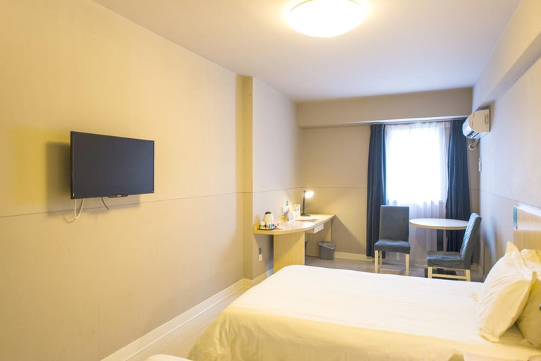 Bedroom 3, Jinjiang Inn (Russian Street,Railway Station,Dalia, Dalian