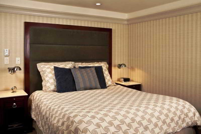 Bedroom 3, Monterey Bay Inn, Monterey