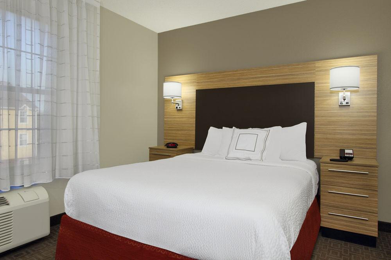 Bedroom 3, TownePlace Suites Fort Worth Southwest/TCU Area, Fort Worth