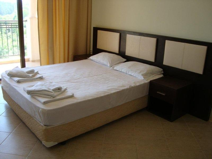 Bedroom 3, Aparthotel Regina Mare, Tsarevo