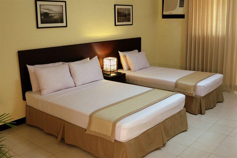 Bedroom 3, Matabungkay Beach Resort and Hotel, Lian