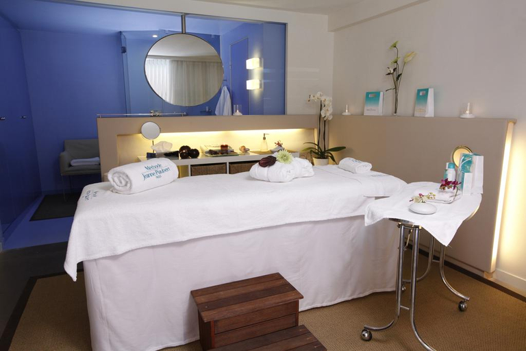 Bedroom 3, Hotel Lou Pinet, Vaucluse