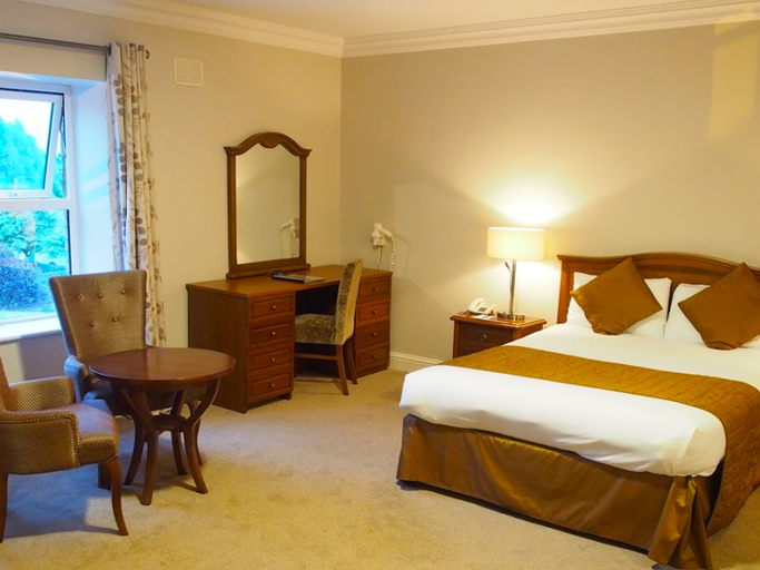 Bedroom 3, Abbey Court Hotel, Lodges and Spa