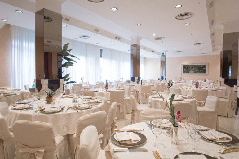 Food & Drinks, Grand hotel Ambasciatori, Siena