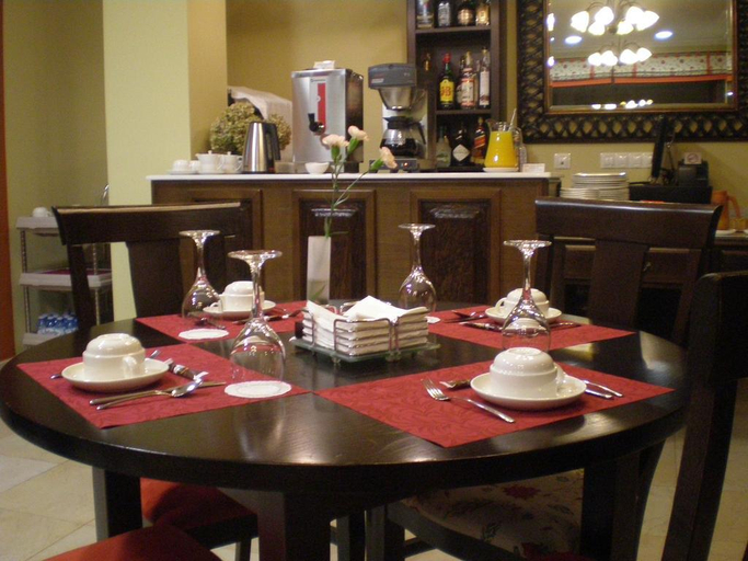 Food & Drinks 5, La Casona de Lazurtegui, Lugo