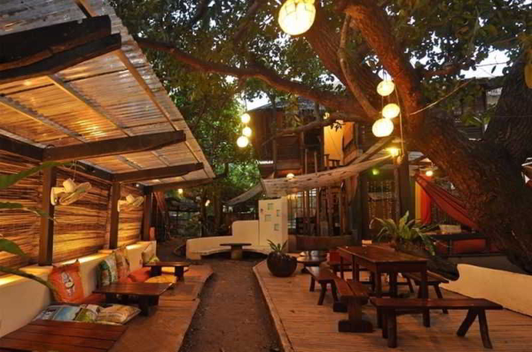 Food & Drinks 5, The Lazy Dog Bed & Breakfast, Malay