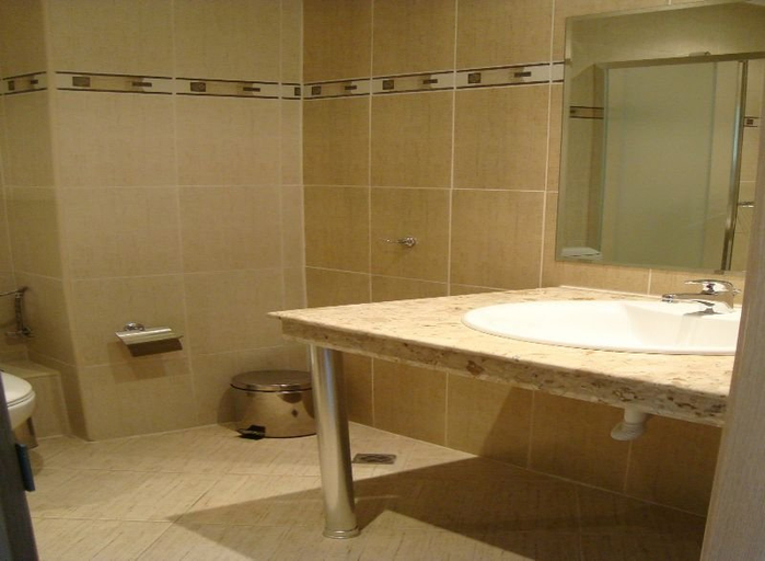 Bathroom 5, Aparthotel Regina Mare, Tsarevo