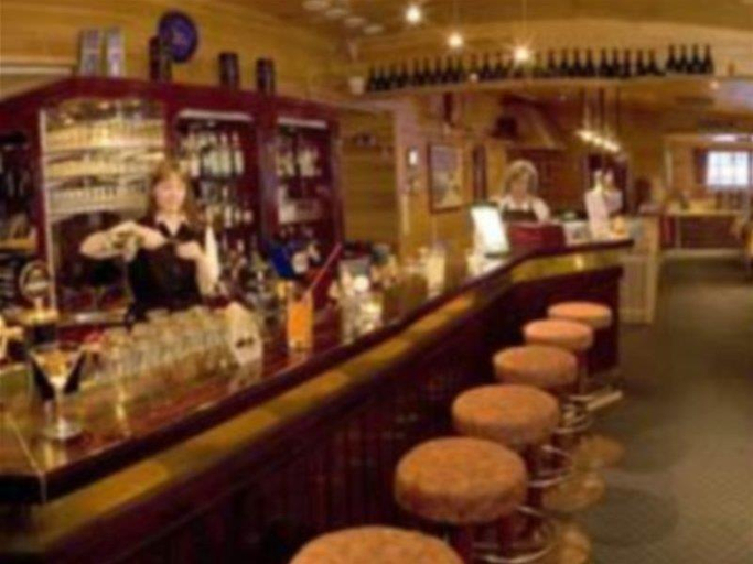 Food & Drinks