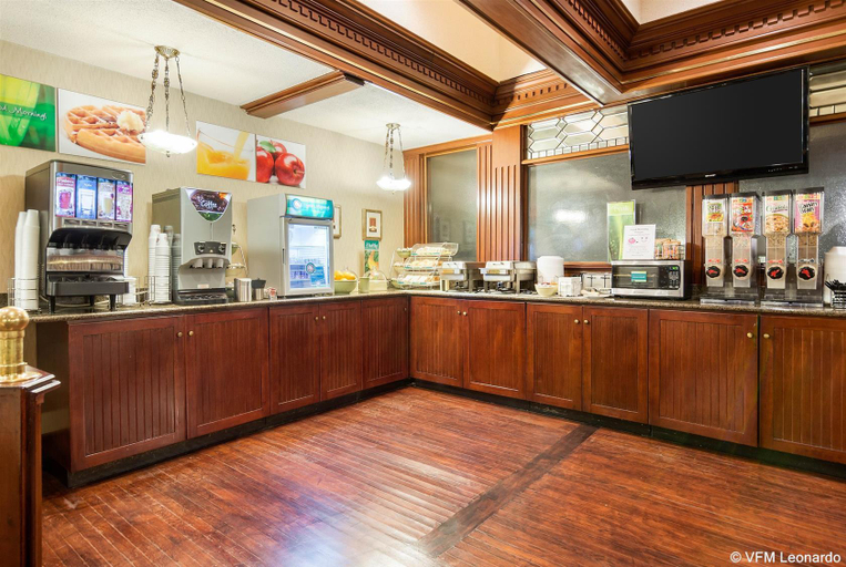 Food & Drinks, Quality Inn Near Hampton Coliseum, Hampton