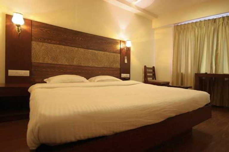 Bedroom 4, Vatika Inn - City Centre Family & Business Hotel, Udaipur