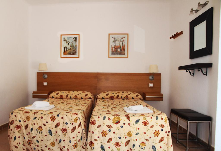 Bedroom 3, Bungalows Es Pins, Baleares