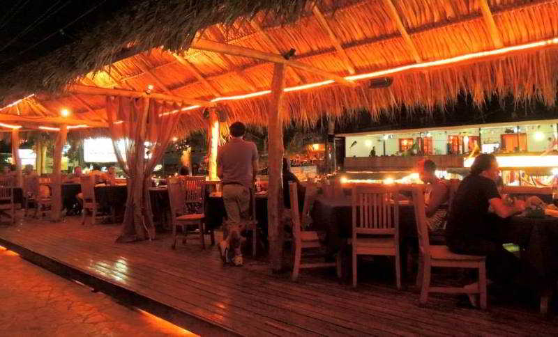 Food & Drinks 5, Coco Beach Hotel, Carrillo