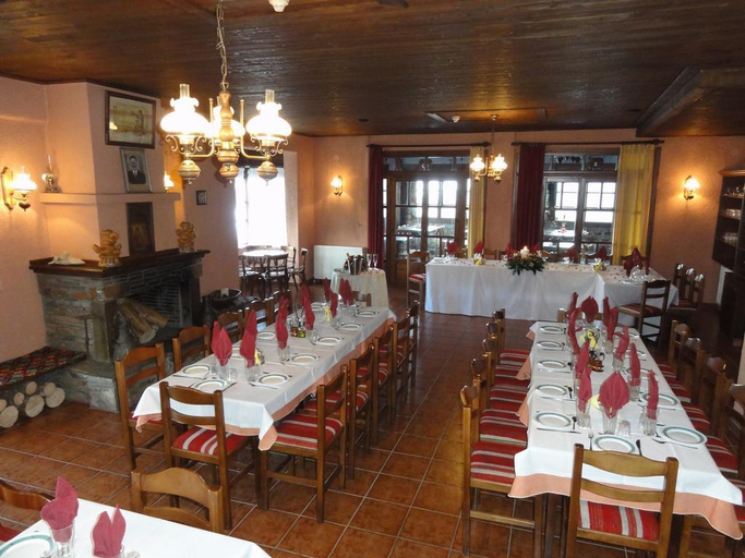 Food & Drinks 4, Sintrivanis Mountain, Central Macedonia