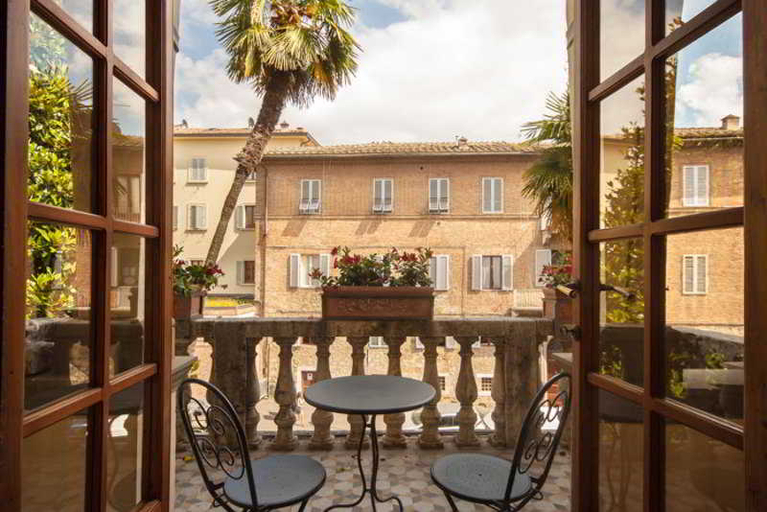 Public Area 3, Hotel Chiusarelli, Siena