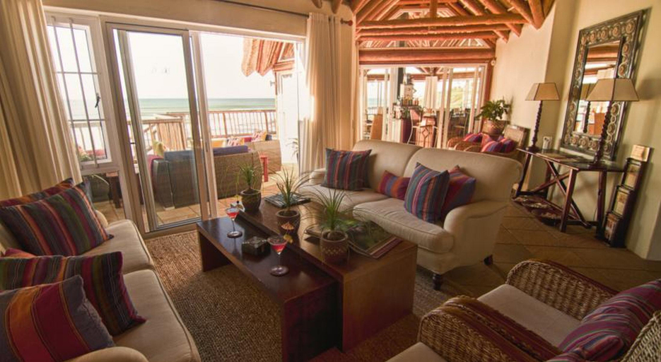 Public Area, The Sands @ St Francis, Cacadu