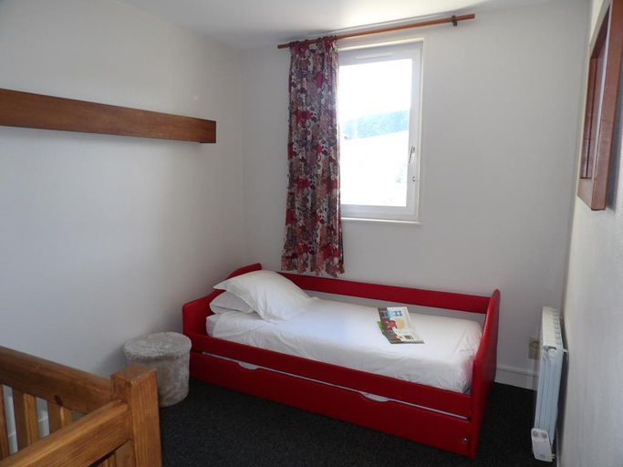Bedroom, Detective Hotel, Seine-Maritime