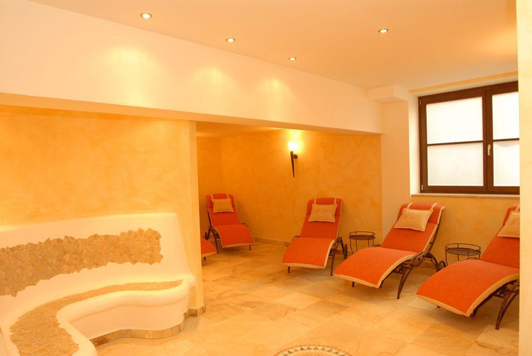 Public Area 3, Glaserer-Haus, Zell am See