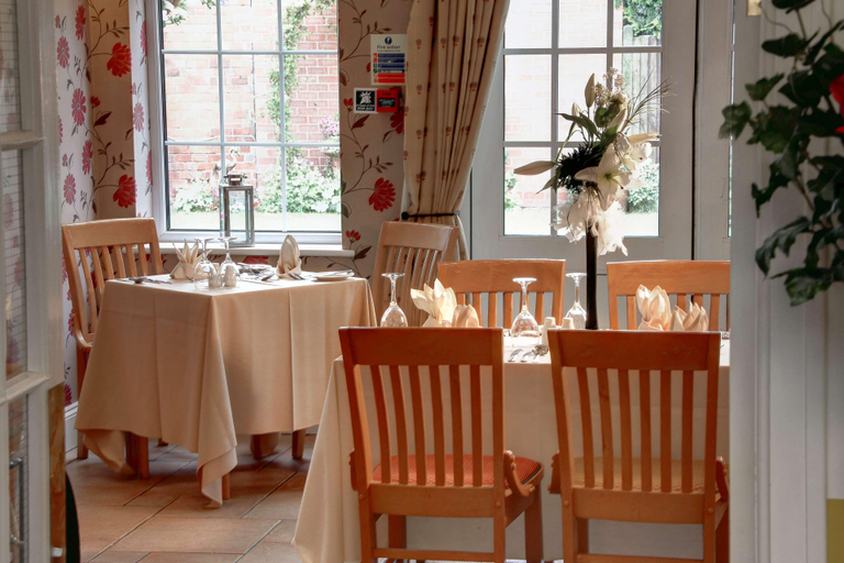 Public Area, Deincourt Hotel, Nottinghamshire