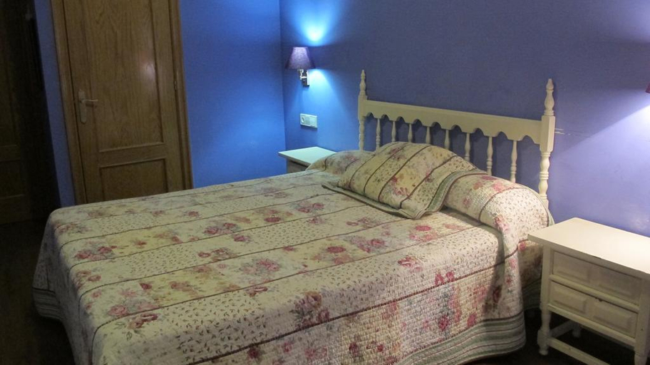 Bedroom 4, Posada d'Aneu B&B, Lleida