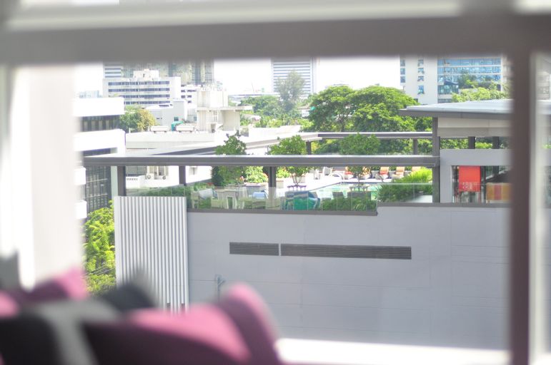 Arize Hotel Sukhumvit, Wattana