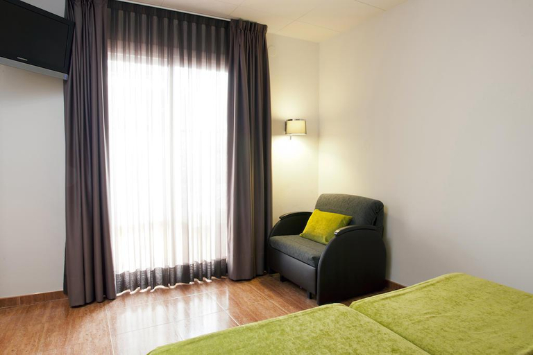 Exterior & Views 2, Pensio El Pekinaire, Barcelona