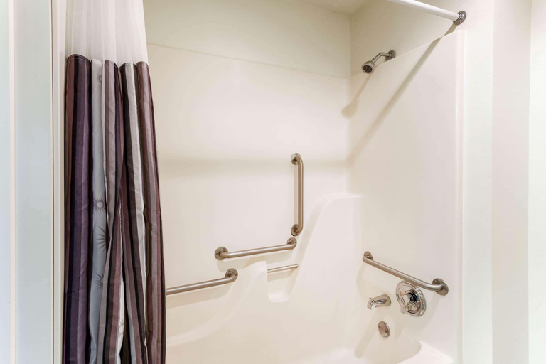 Bathroom 4, La Quinta Willowbrook, Dupage