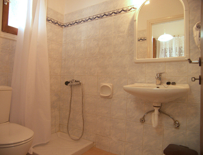Bathroom 4, Konstantinos Pool & Fun Apartments, Ionian Islands