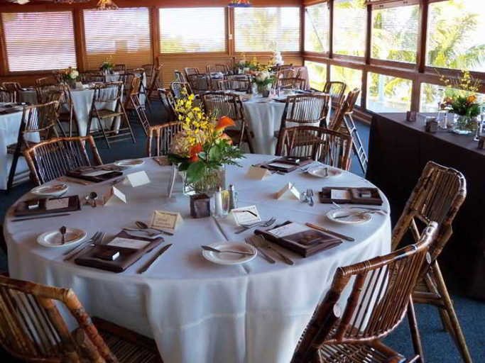 Food & Drinks 5, Capt Hiram's Resort, Indian River
