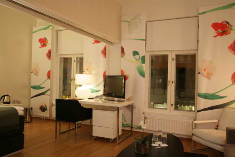 Bedroom 4, Yeoksam CF, Gangnam