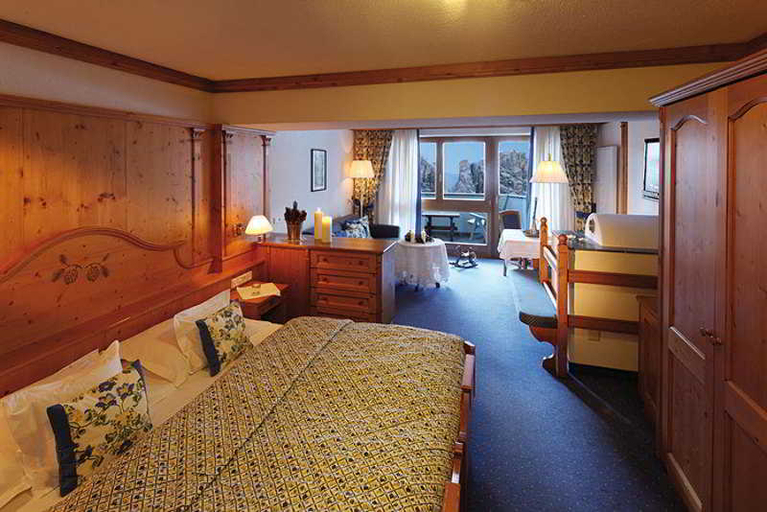 Bedroom 4, Kolfuschgerhof Mountain Resort, Bolzano