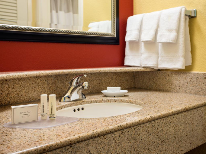 Bathroom 4, Courtyard by Marriott Anaheim Buena Park, Orange