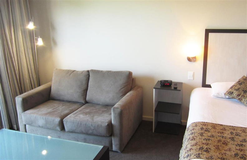 Public Area, Beachfront At Bicheno, Glamorgan-Spring Bay