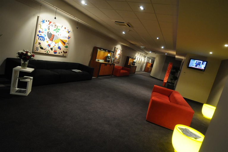 Public Area 4, Mercure Maurepas Saint Quentin hotel, Yvelines