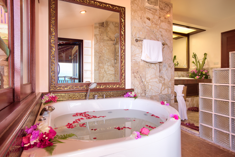 Bathroom 4