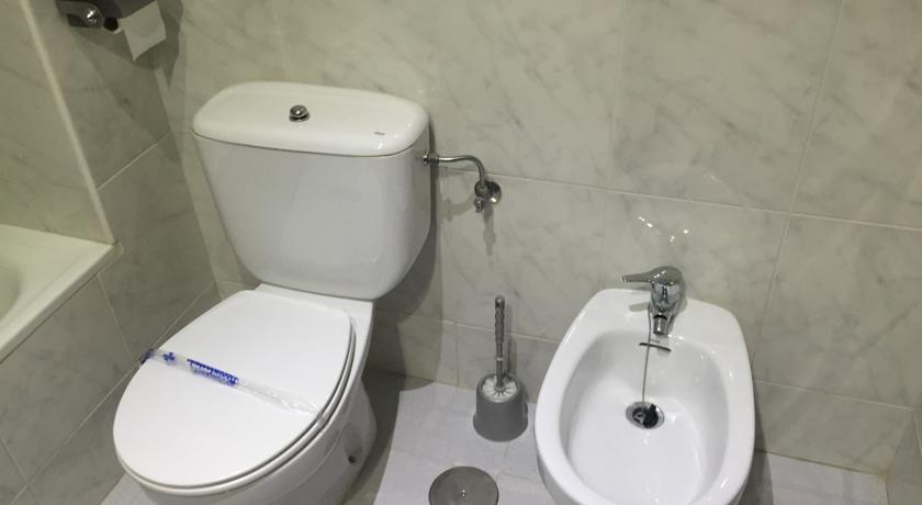 Bathroom 5, Hotel Pozo del Duque, Cádiz