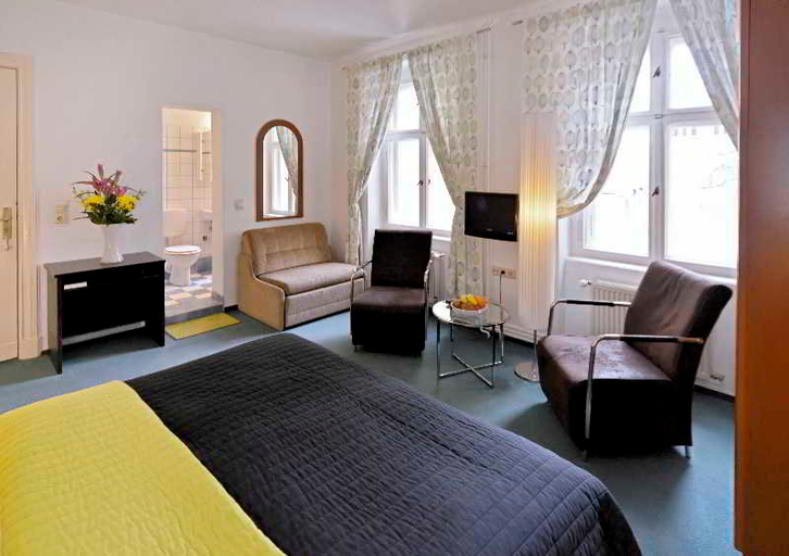 Bedroom 4, Old Town Hotel Greifswalder Strasse, Berlin