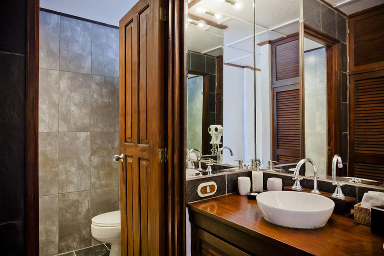 Bathroom 4, Monteverde Lodge by Böëna, Puntarenas