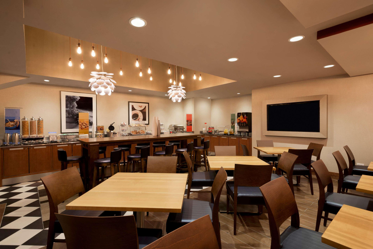 Food & Drinks 5, Hampton Inn Manhattan/Downtown- Financial District, New York