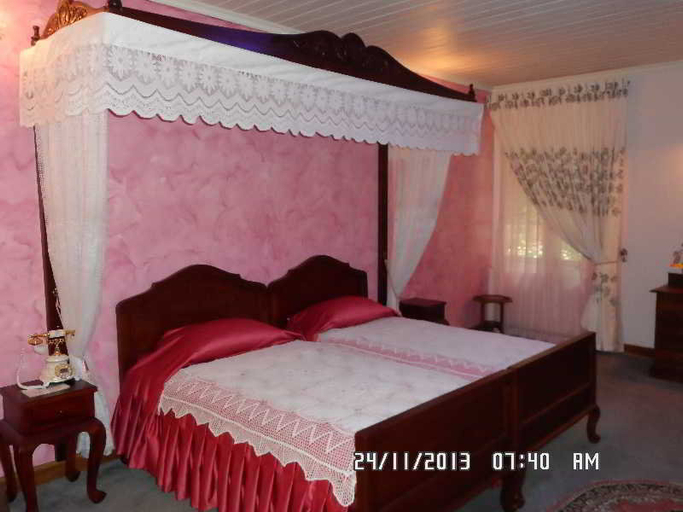 Bedroom 3, The Firs Hotel, Nuwara Eliya