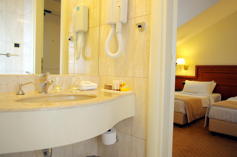 Bathroom 5, My City Hotel, Tallinn
