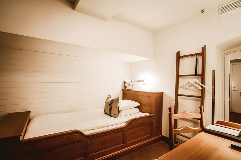 Bedroom 3, Stureplan, Stockholm