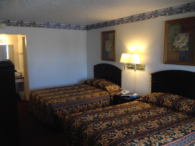 Bedroom 3, Rodeway Inn, Beckham