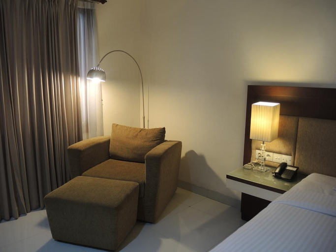Exterior & Views 2, Country Heritage Resort Surabaya, Surabaya