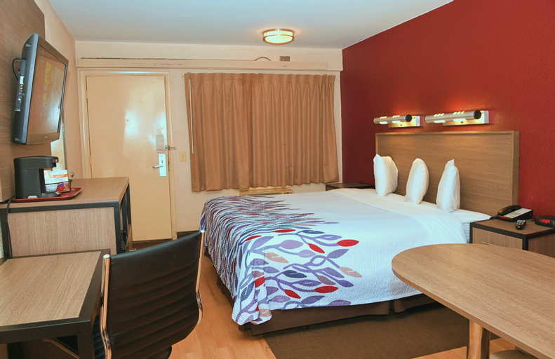 Bedroom 16