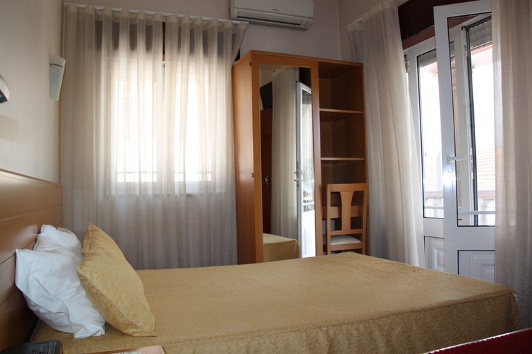 Bedroom 3, Quasar, Matosinhos