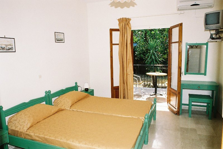 Bedroom 3, Konstantinos Pool & Fun Apartments, Ionian Islands