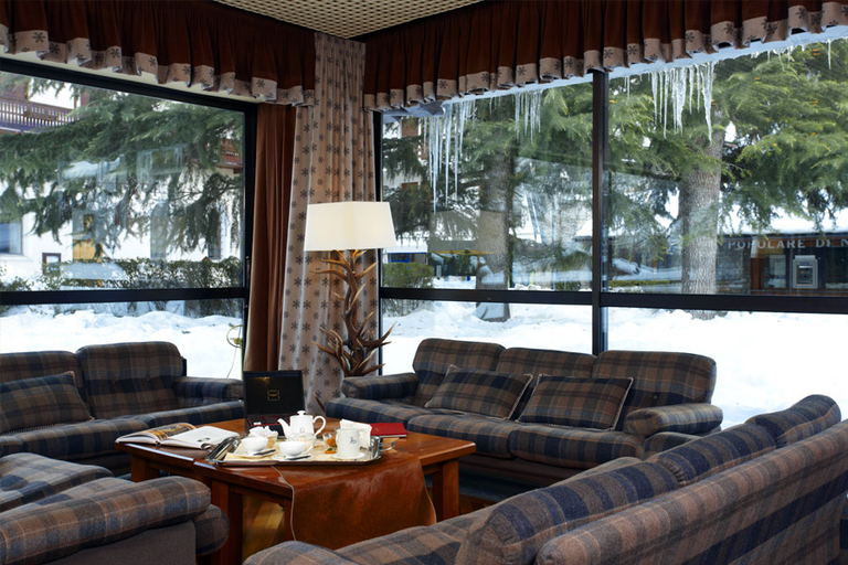 Others 3, Grand Hotel Royal e Golf, Aosta