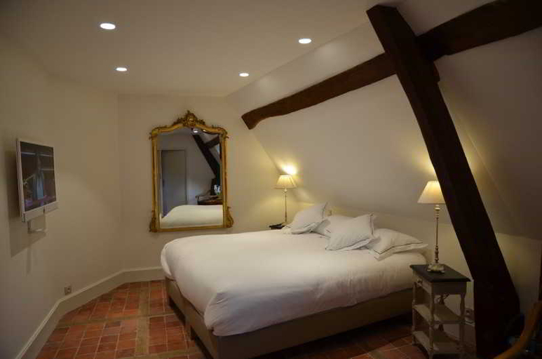 Bedroom 4, Abbaye De Maizieres, Côte-d'Or