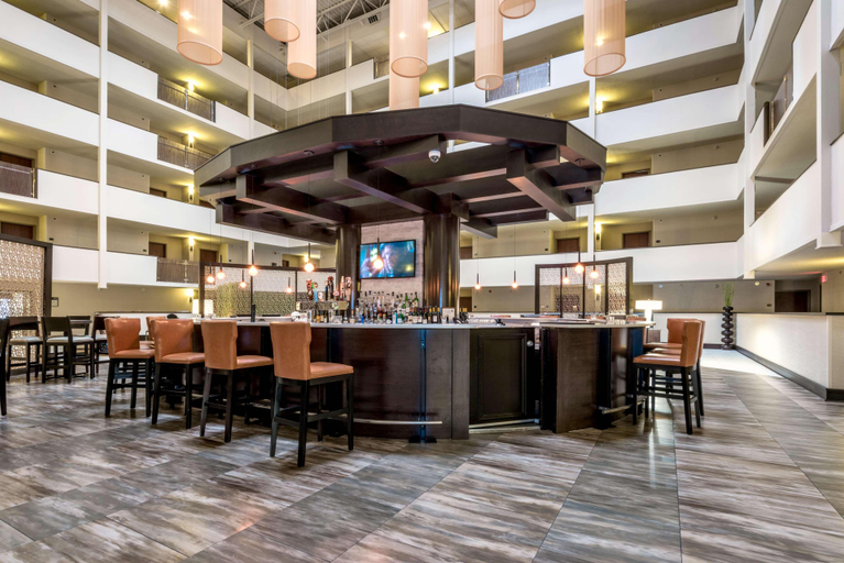 Public Area 3, Doubletree by Hilton Montgomery, Montgomery
