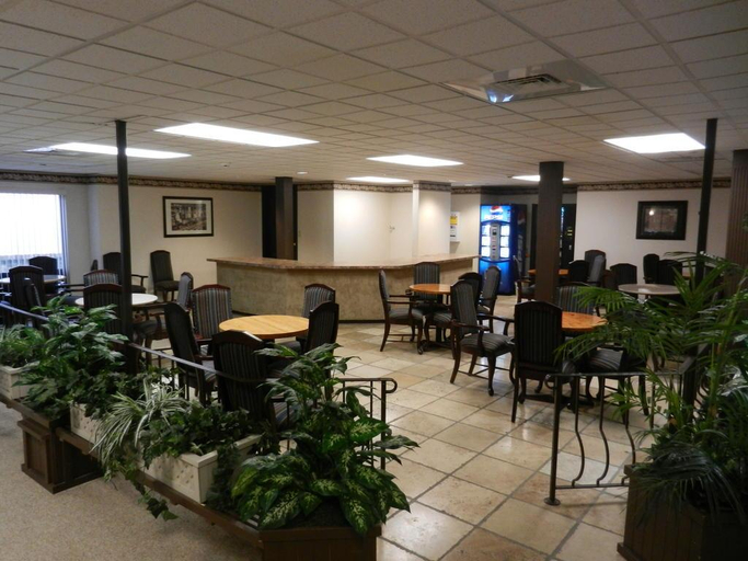 Public Area 2, Eisenhower Hotel & Conference Center, Adams